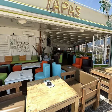 아파트 A Avec Terrasse Et Menage Inclus - Fr-1-226a-66 Fréjus