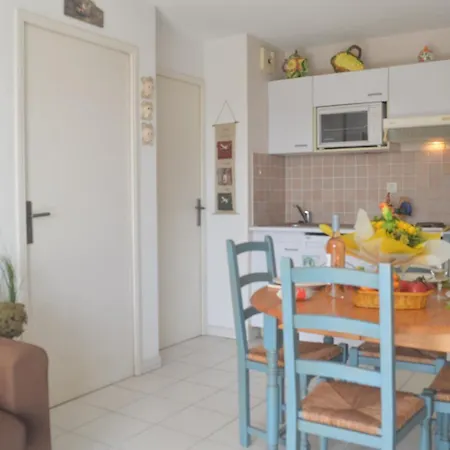 아파트 A Avec Terrasse Et Menage Inclus - Fr-1-226a-66 Fréjus